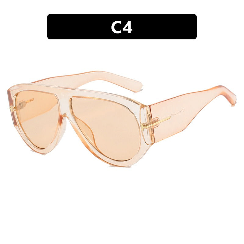Sunglasses are UV resistant Large frame sunglasses for women with a high-end feel