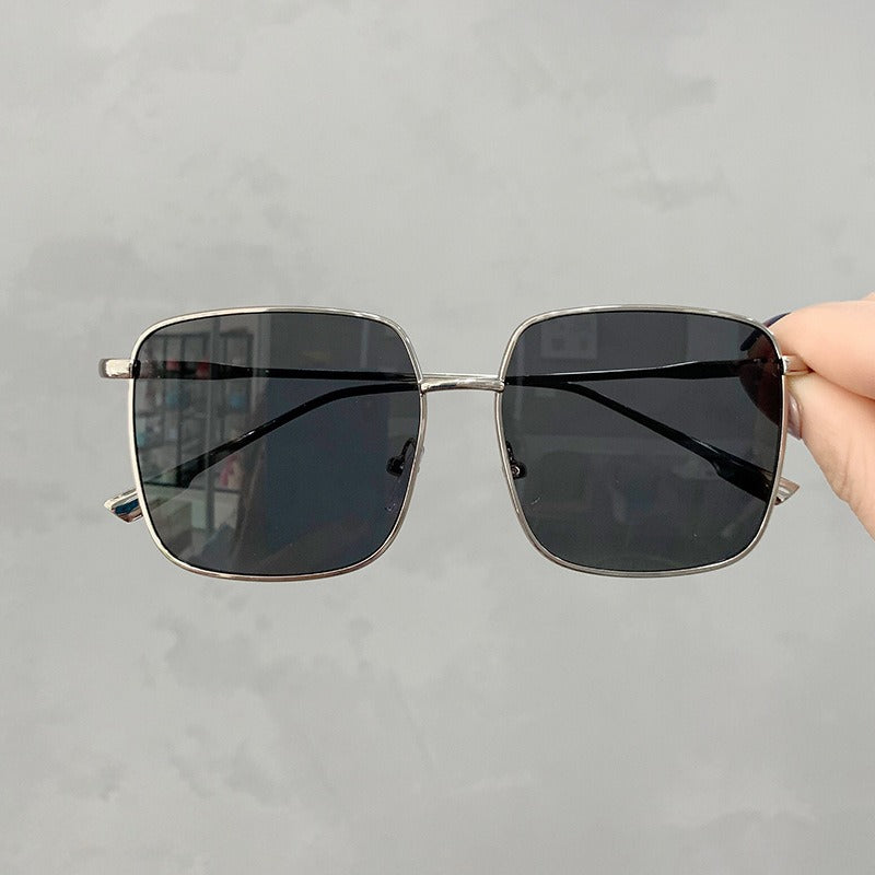 Fashionable sunglasses men's UV resistant large box sunglasses