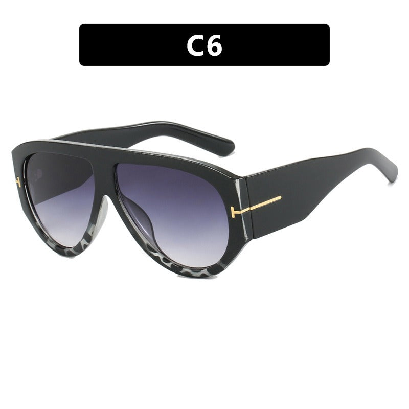 Sunglasses are UV resistant Large frame sunglasses for women with a high-end feel